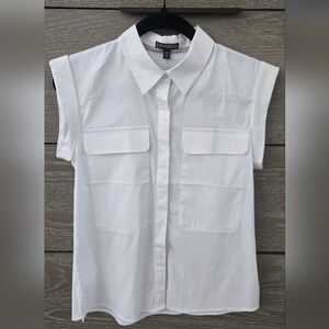 Express Women's Short Sleeve Button-Down Shirt with Pockets